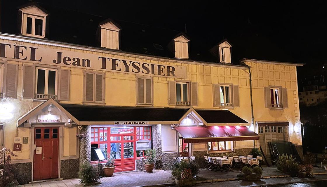 Logis Hôtel Teyssier Uzerche Exterior foto
